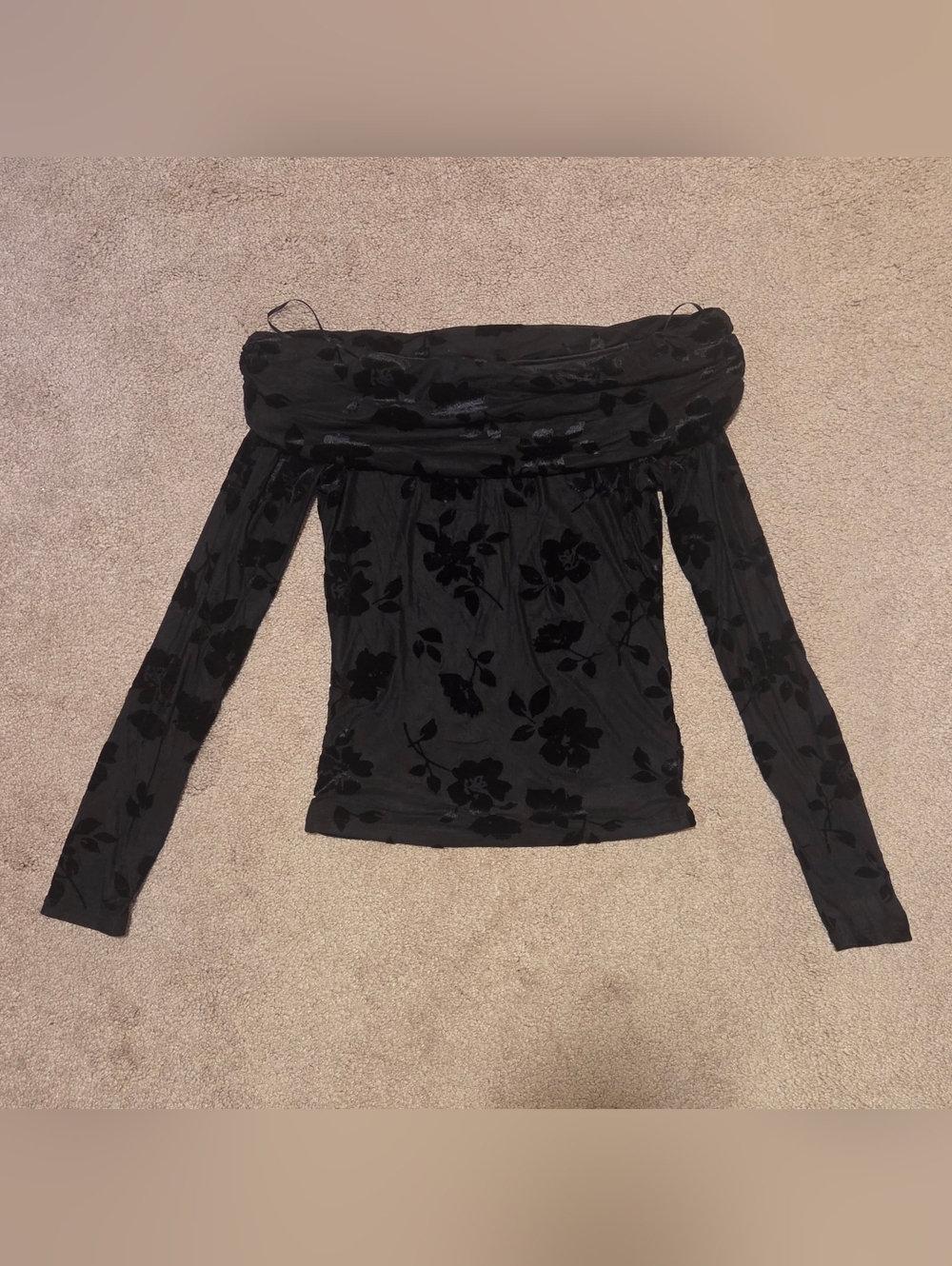 Madden Girl Black Floral Off-Shoulder Long Sleeve Top